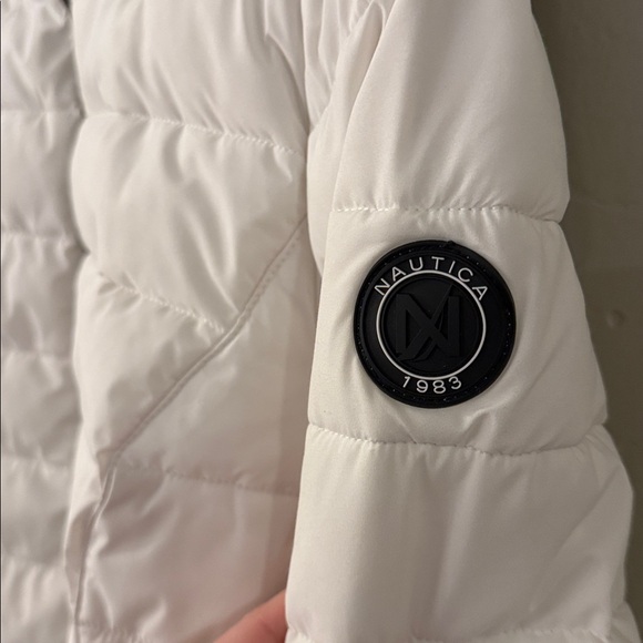 Nautica Women's White Puffer Jacket Size Large - Picture 2 of 5